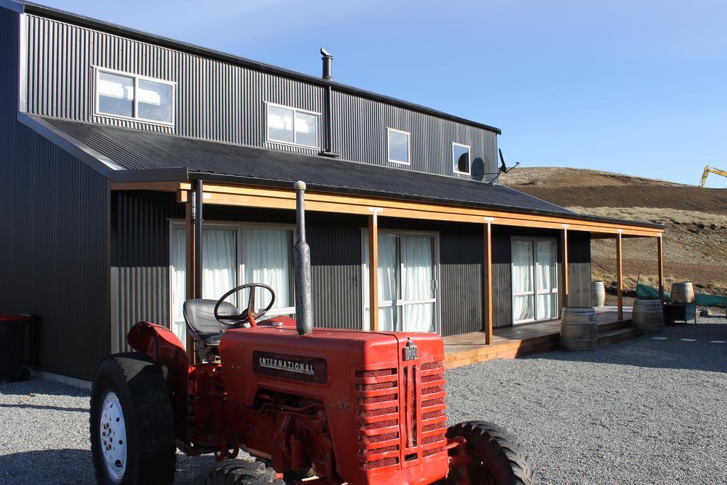 Tractor Shed Villa Lake Tekapo Bagian luar foto